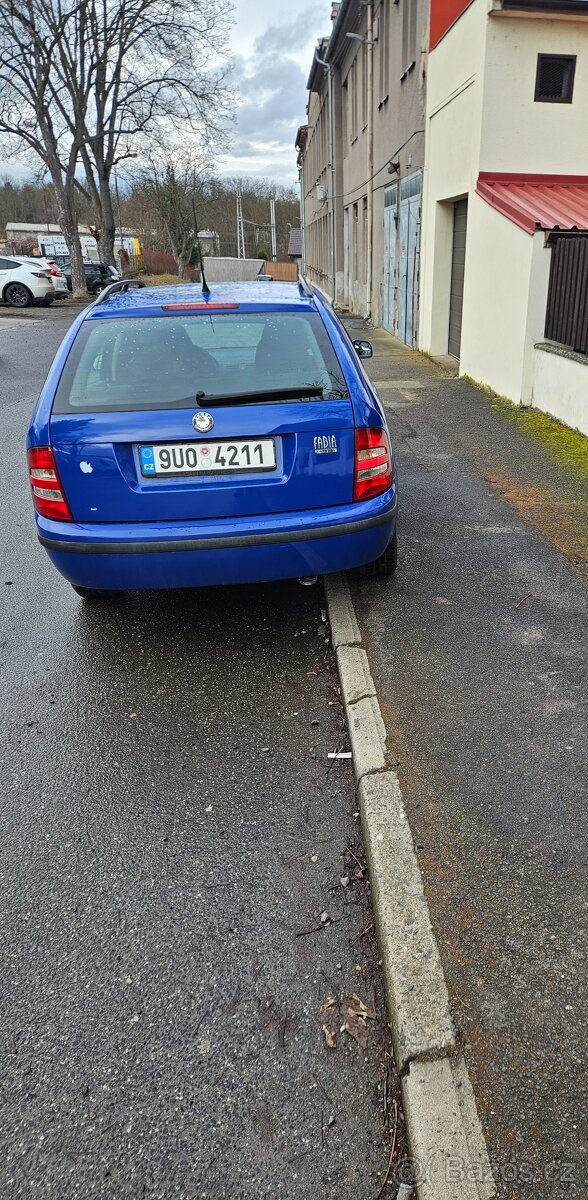 Škoda Fabia Combi 1.4 16V 55kw výbava Elegance - 3