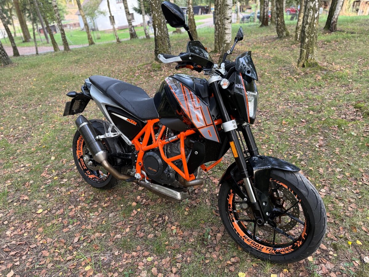 KTM Duke 690 - 3