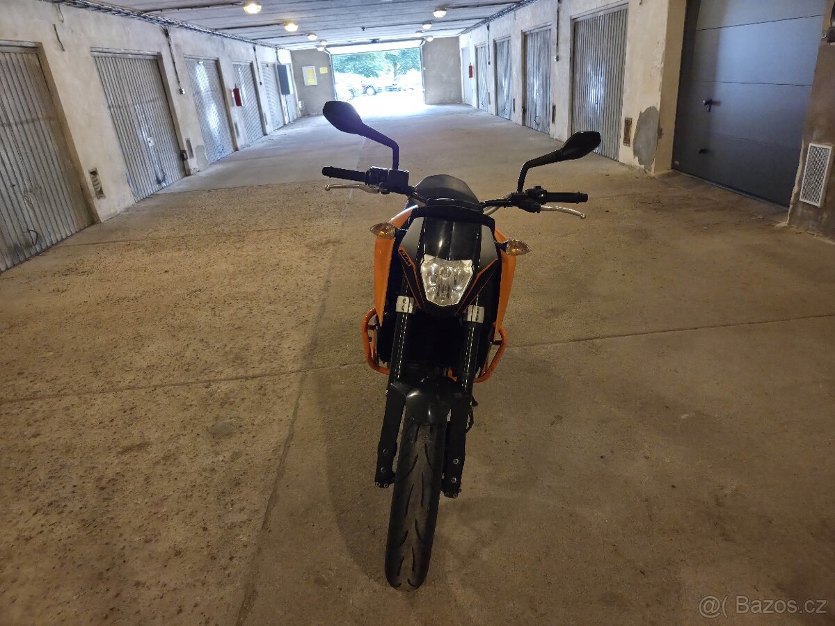 KTM 690 Duke - 3