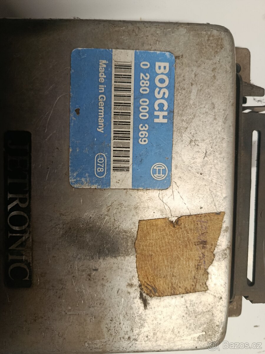 Prodám řídící jednotku Bosch - 3