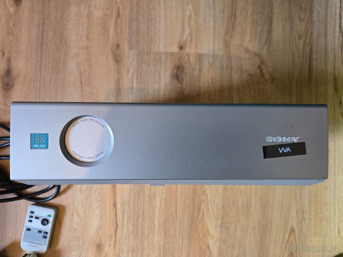 Sony VPL-CS7 projektor - 3