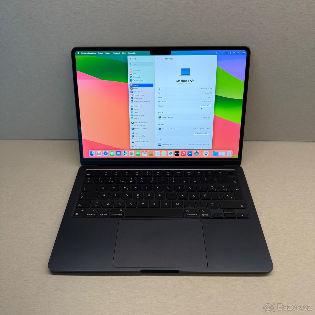 Zánovní Apple MacBook AIR 13” M3 256GB,8GB RAM,Baterie 100% - 3