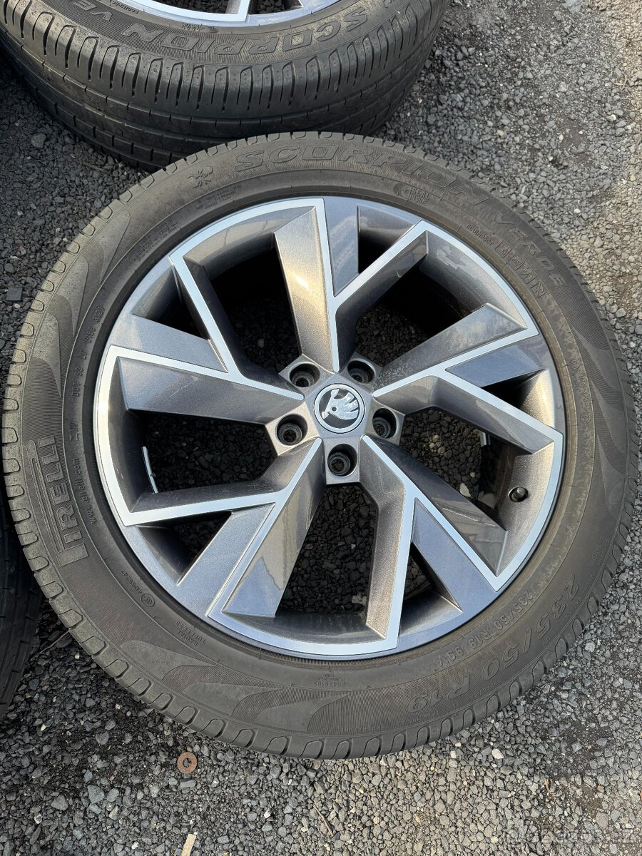 Alu kola Škoda Kodiaq 235/50/19 SPORTLINE Triglav letní 6,5m - 3