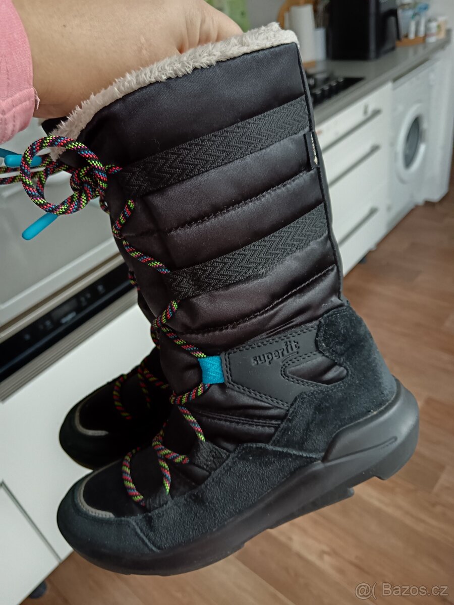 Dívčí zimní boty značky Superfit - 3