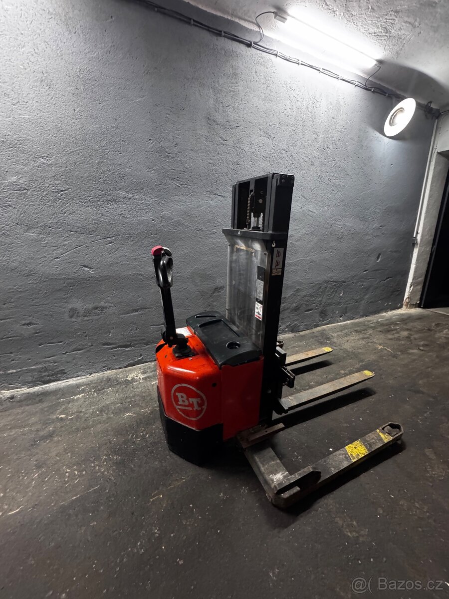 vysokozdvižný vozík na IBC za 33.000Kč - 3