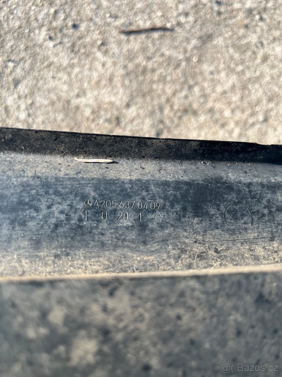 Mercedes w205 C sedan bočnice - 3