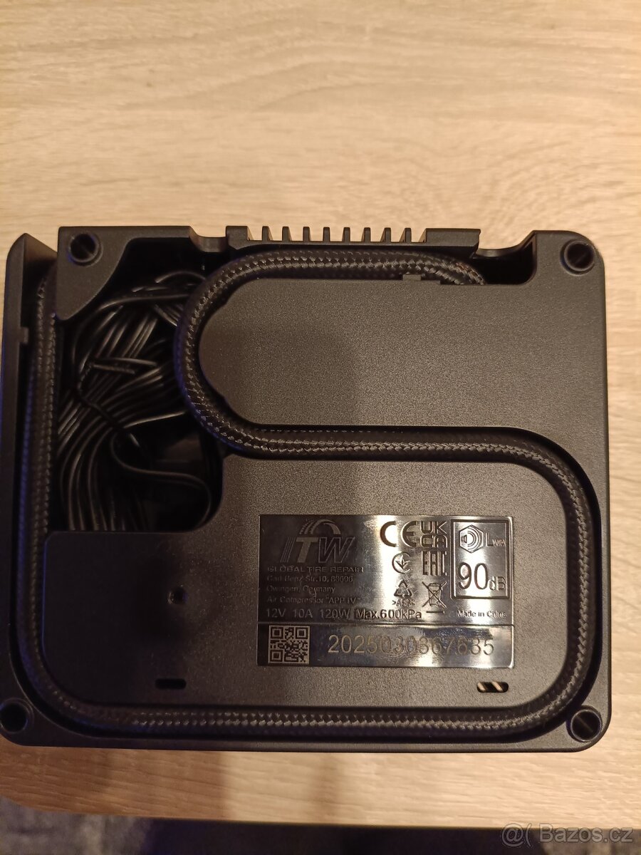 Opravná sada na auto i s kompresorem - 3