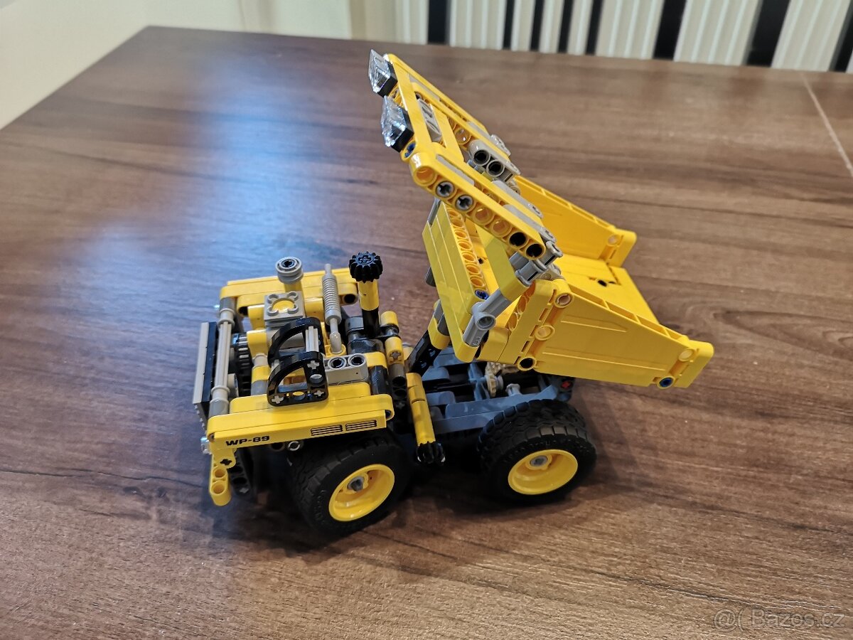 Lego Technic 42035 - Mining Truck - 3