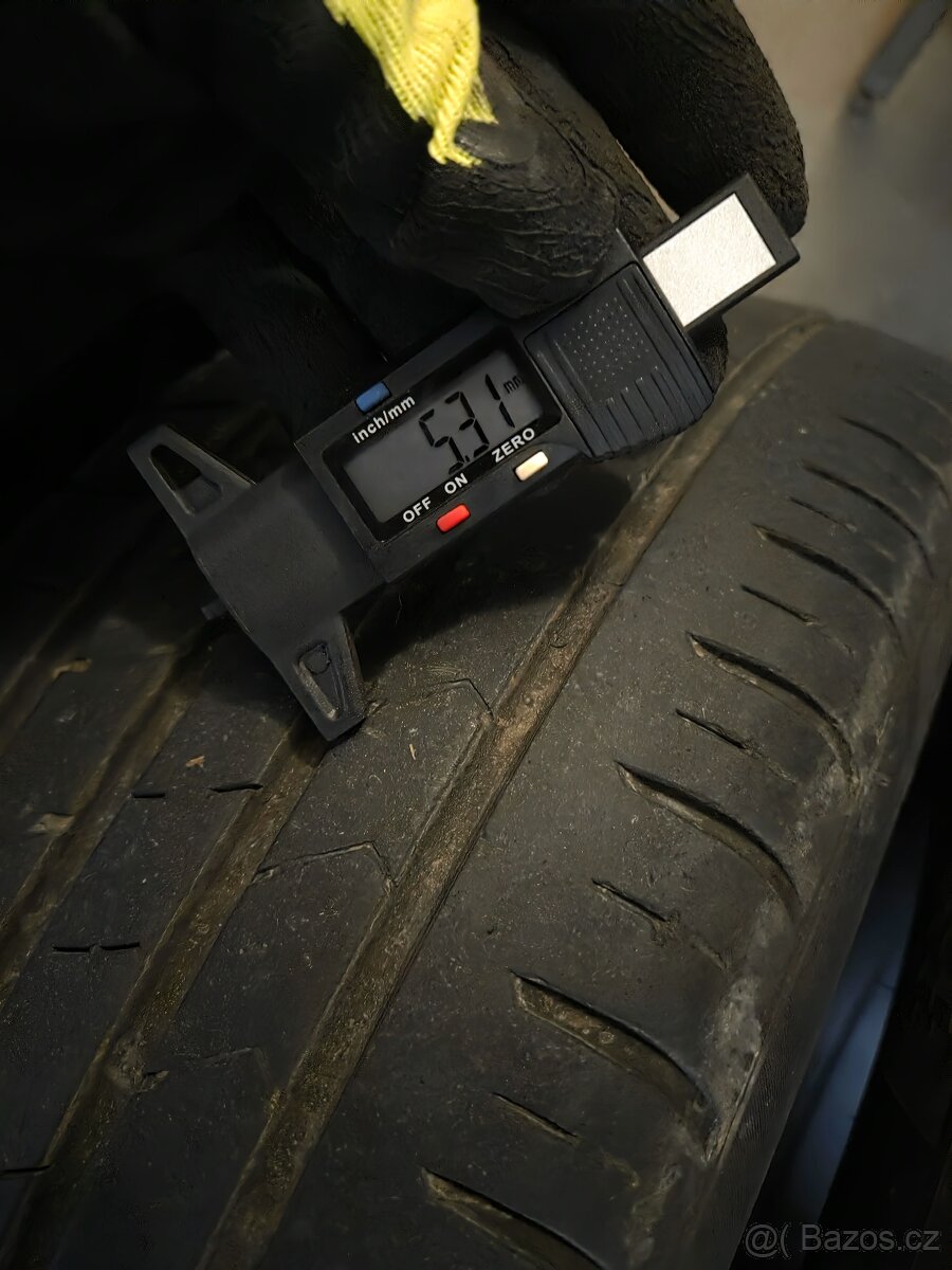 215/55 R17 letní - 3