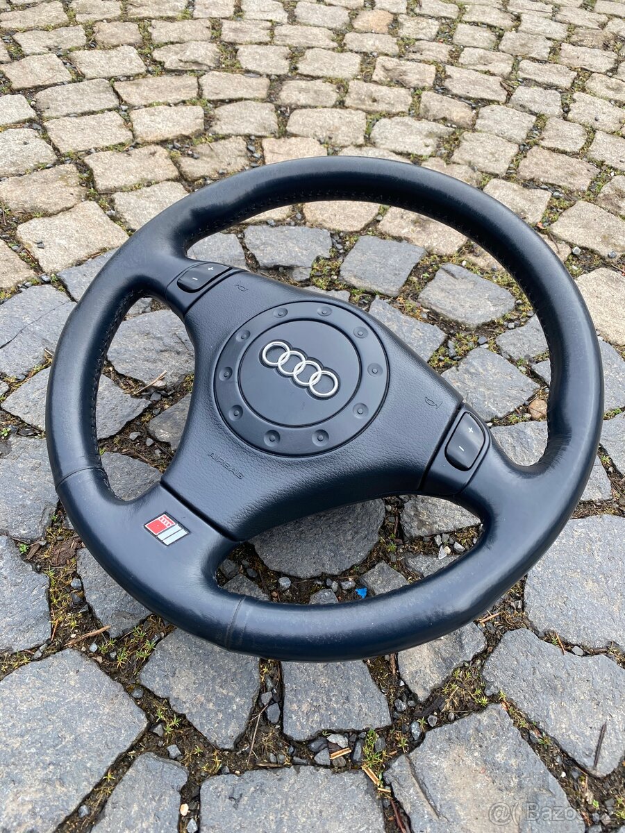 Audi A8 / S8 Multifunkční tříramenný volant - 3