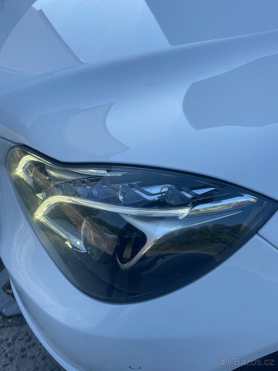Mercedes E220 - 3