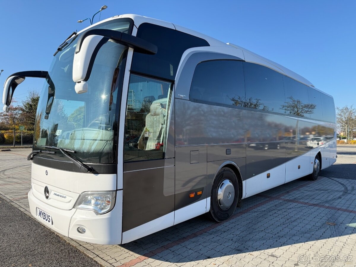 MERCEDES-BENZ TRAVEGO - 3