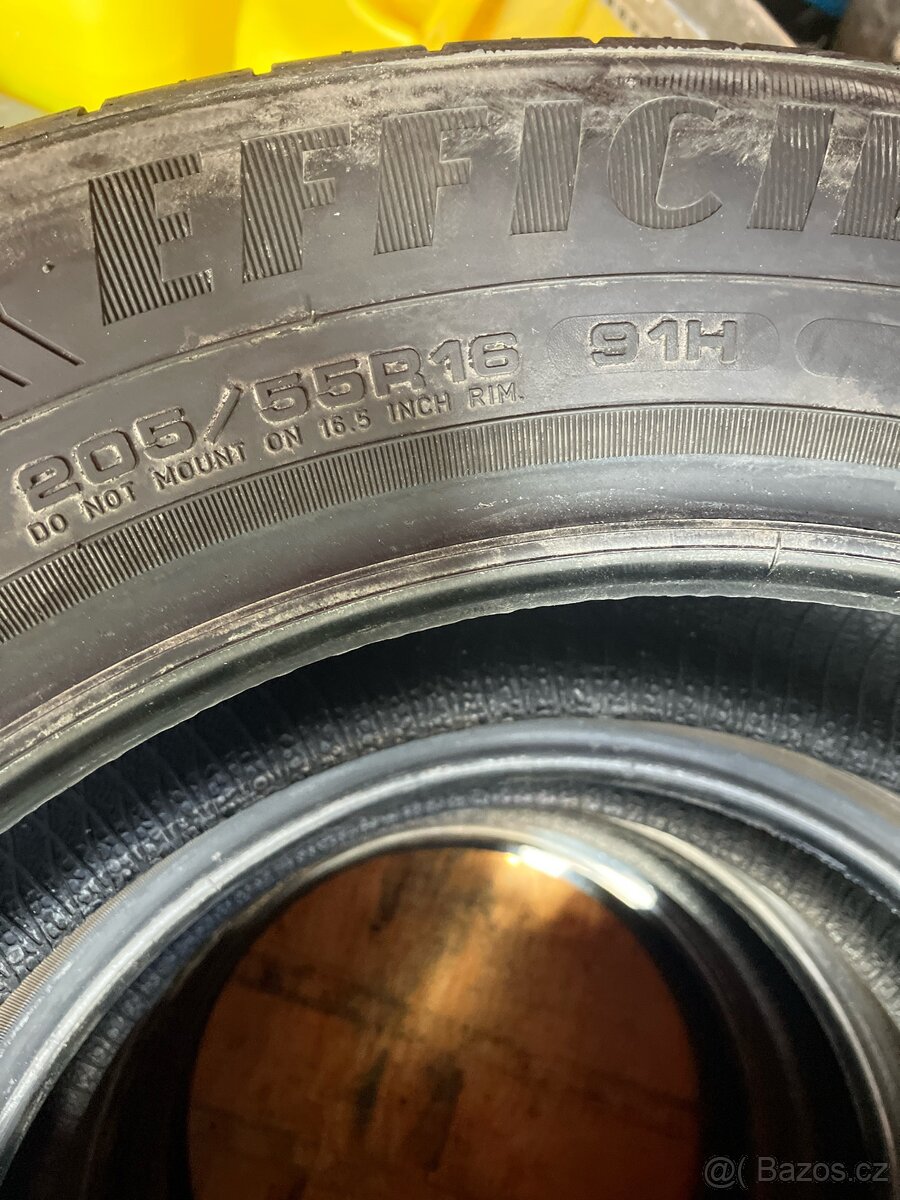 Pneu Goodyear 205/55r16 - 3