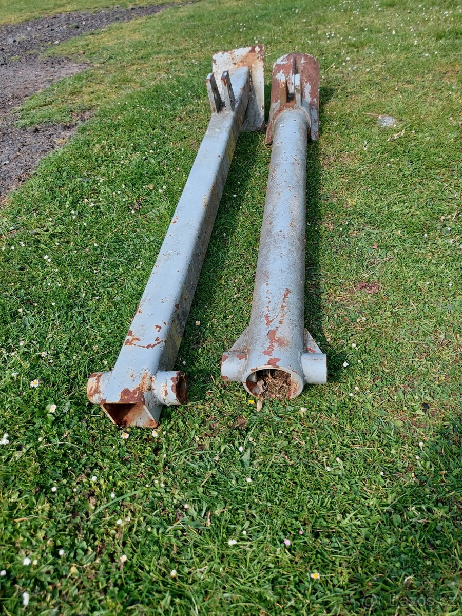 Nakladač UNHZ 500 - 3