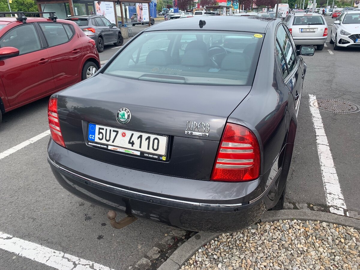 Superb 2,8 benzin a LPG - 3