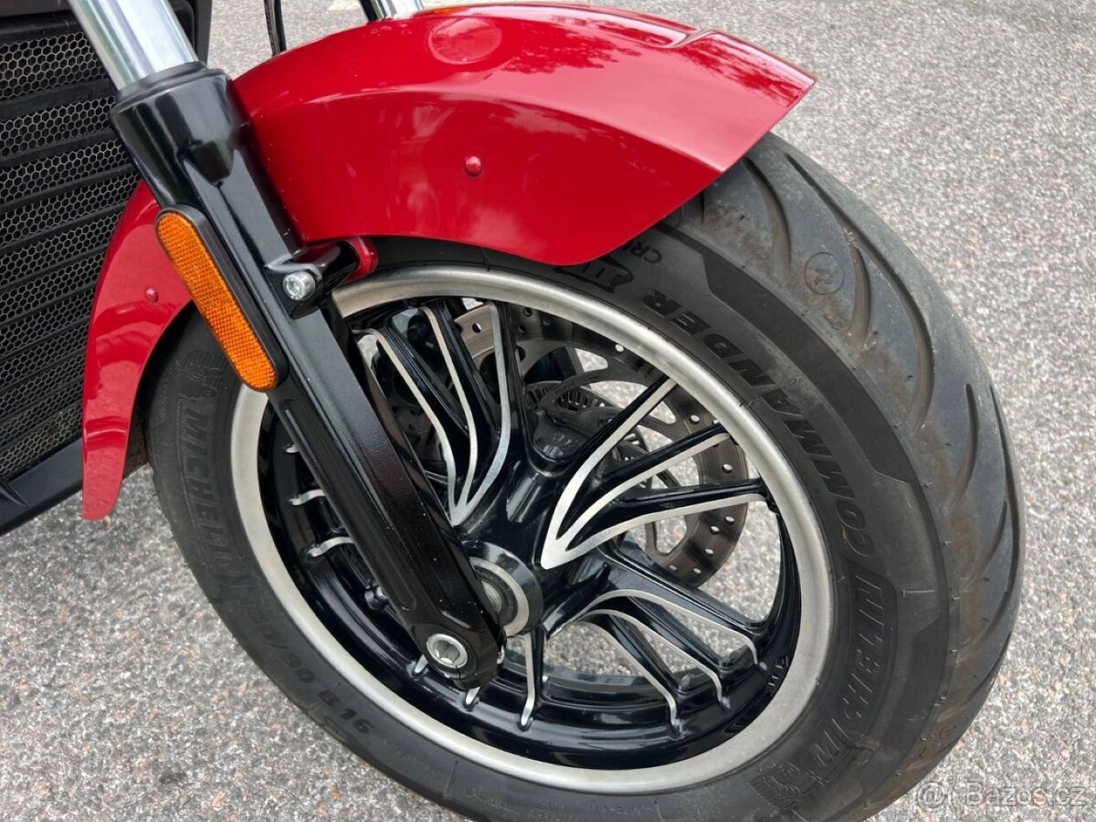 Prodám INDIAN SCOUT - 3