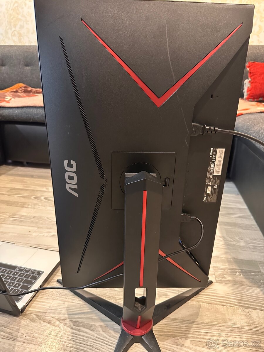 Monitor AOC 27g2 - 3