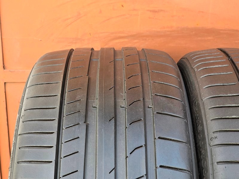 Letní Continental 235/35/19 XL - 3