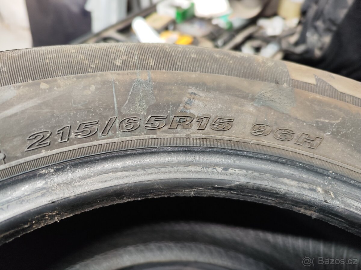 Prodám 4x pneu nexen 215/65 r15 96h - 3