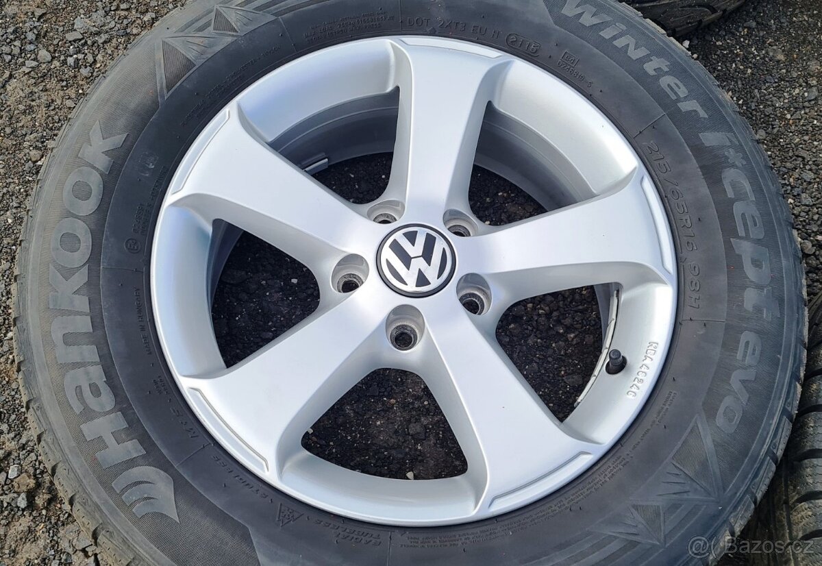 Orig. alu sada VW Tiguan 5x112, Hankook 215/65R16 - 3