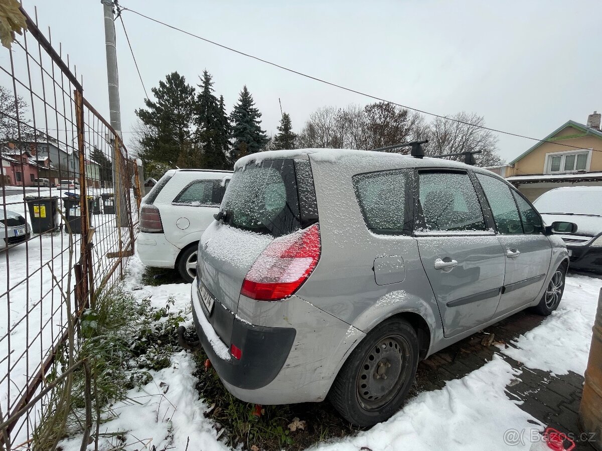 Renault Grand Scénic 1.9 dCi – 7 míst – Pojízdné - 3