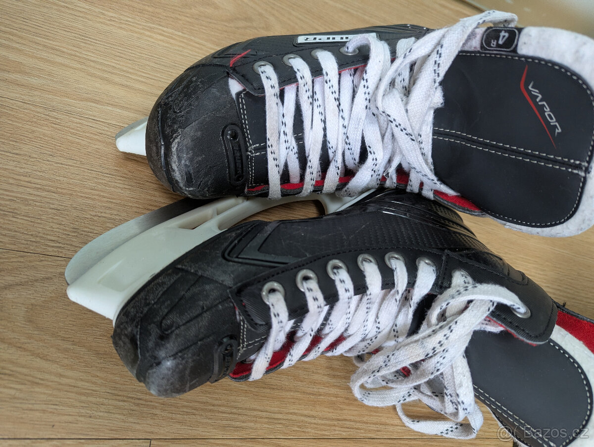 Brusle Bauer vel. 37,5, model Vapor X300 Jr - 3