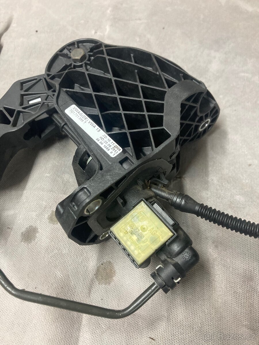 Spojkový pedál + hlavní spojkový válec GOLF 6 - 3