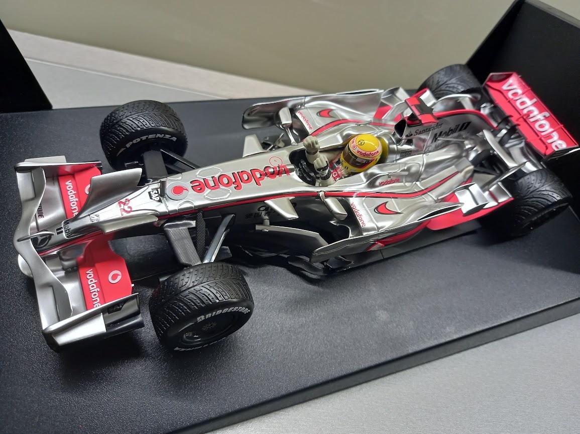 F1 MCLAREN MERCEDES MP4/23 HAMILTON MINICHAMPS 1:18 - 3