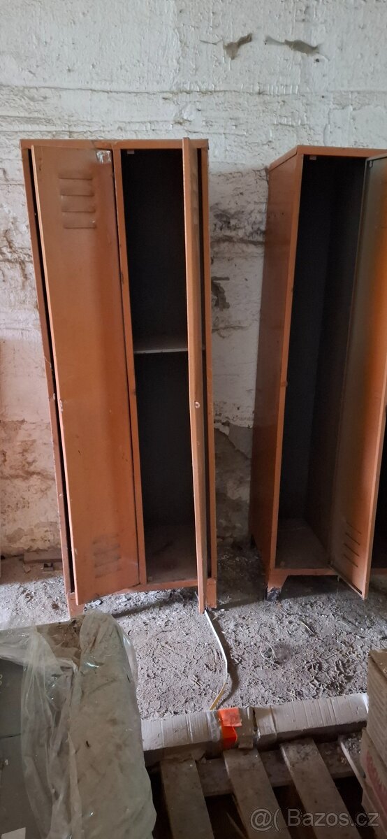 Plechová dílenská skříňka - 3