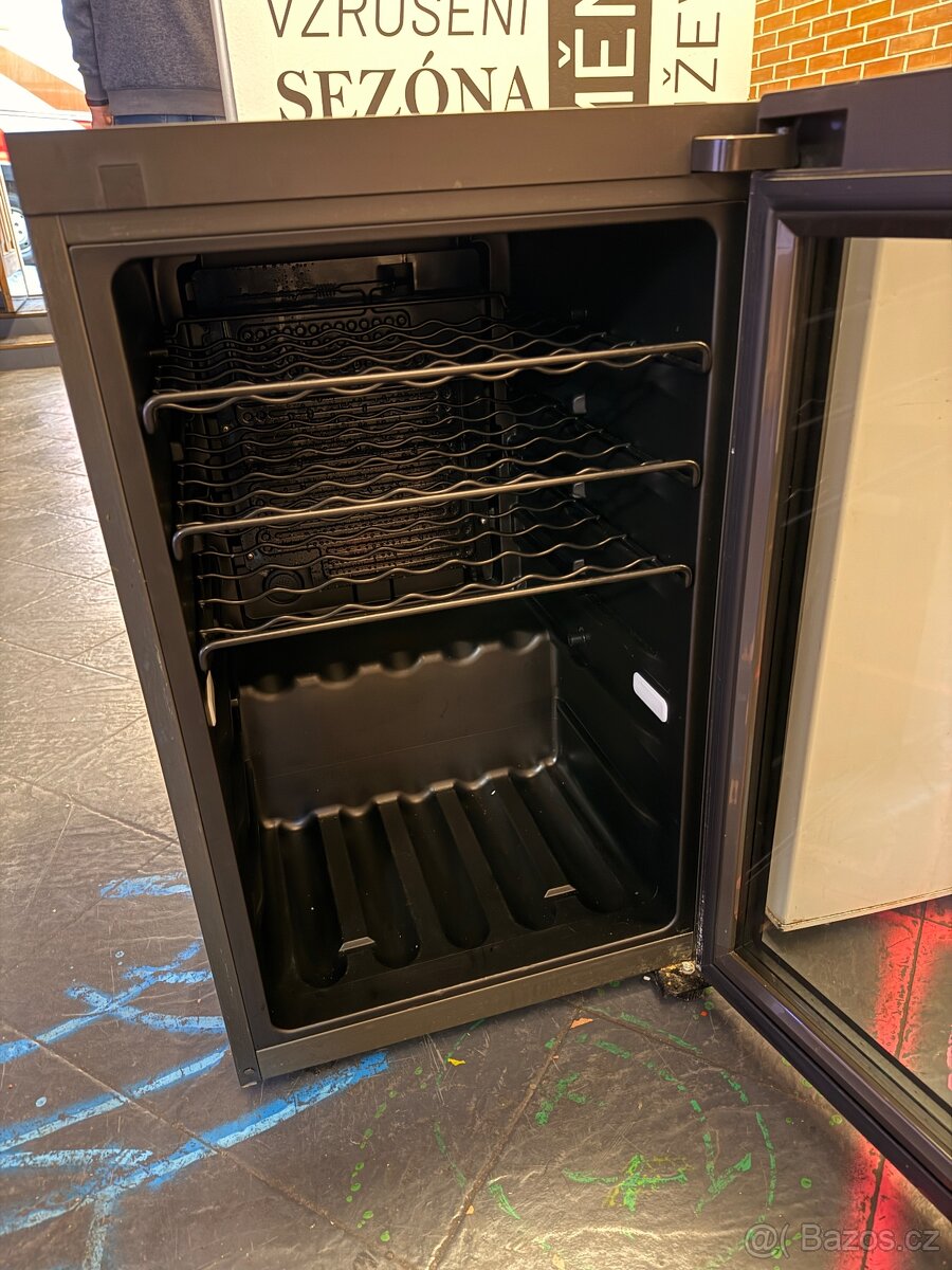 Lednice na víno - 3