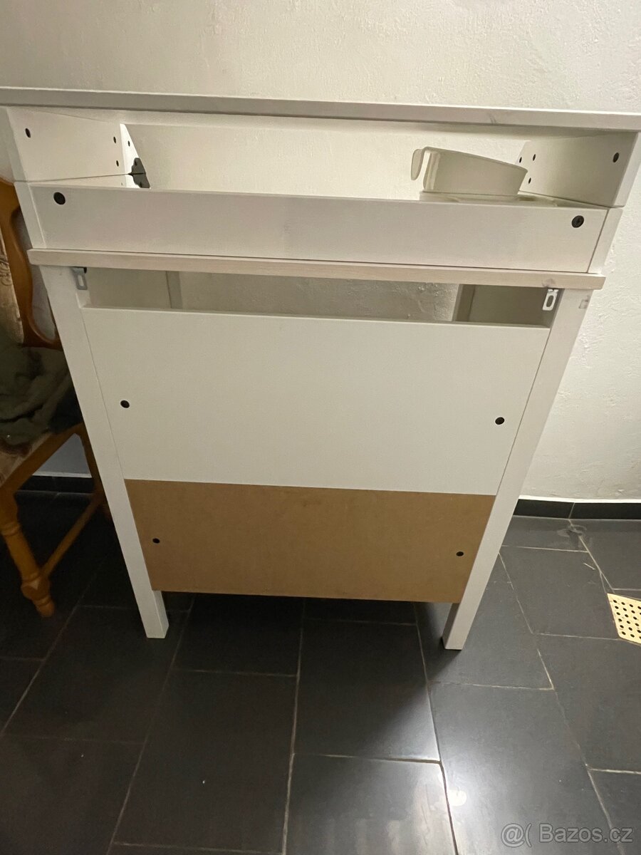 Přebalovací pult - 3