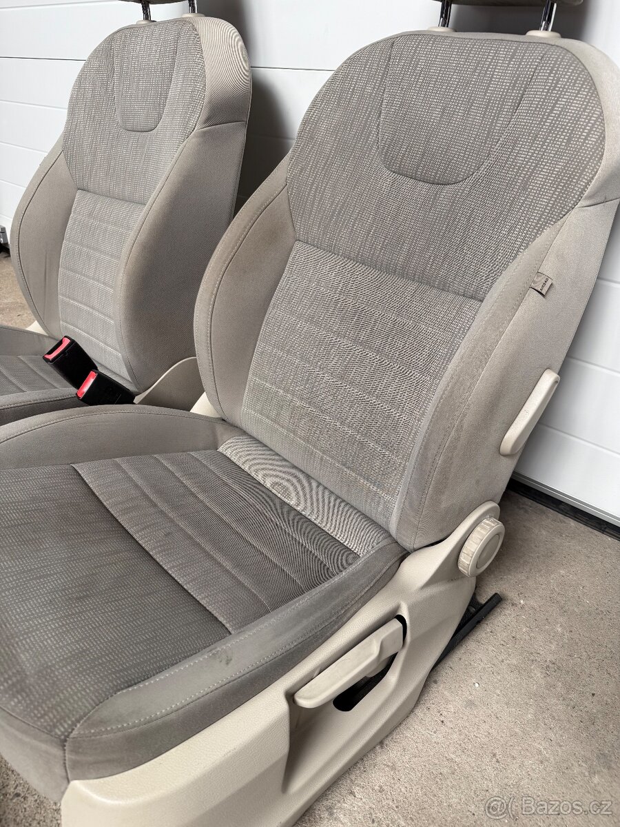 Kompletně vyhřívané světlé sedačky Octavia 3 - 3
