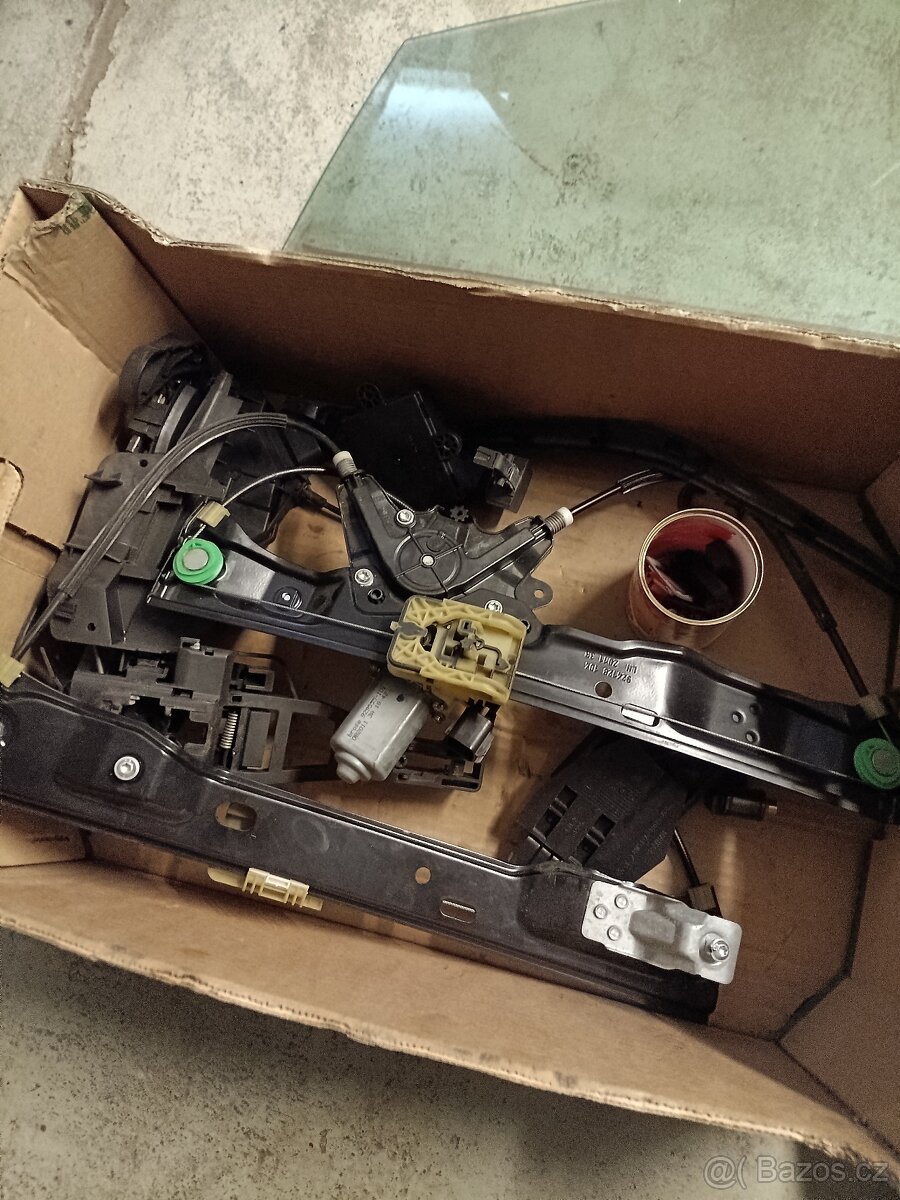 Věci na dveře Ford Focus - 3