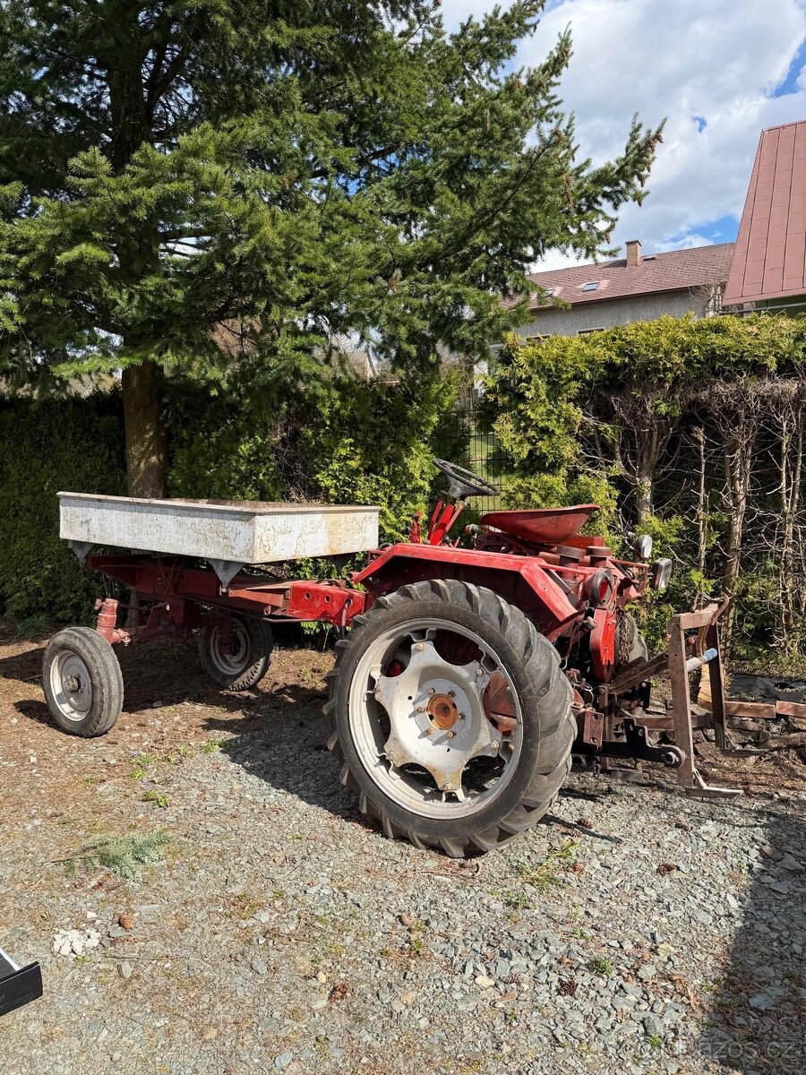 Traktor RS-09 GT124 - 3