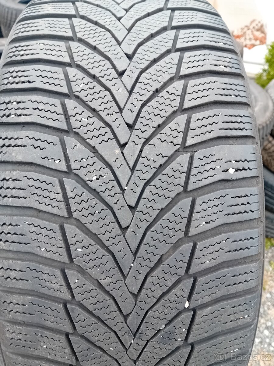 225/45-17 Nexen - 3