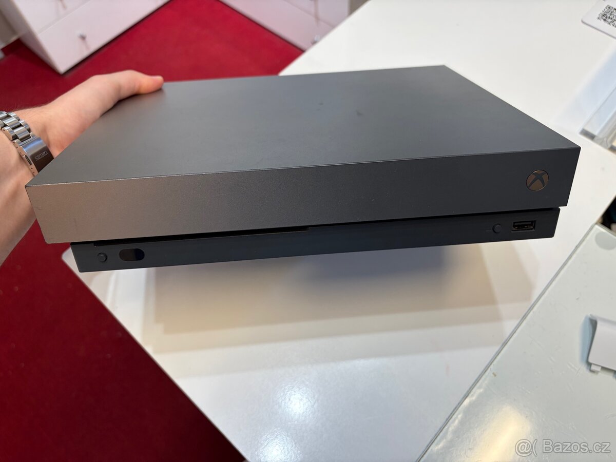 Xbox ONE X + 2 hry - 3