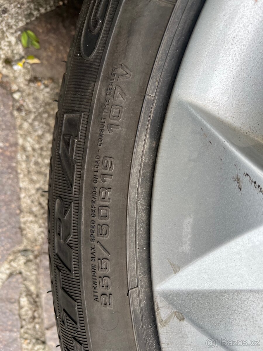 Originál BMW X5/X6 R19 255/50/19 - 3