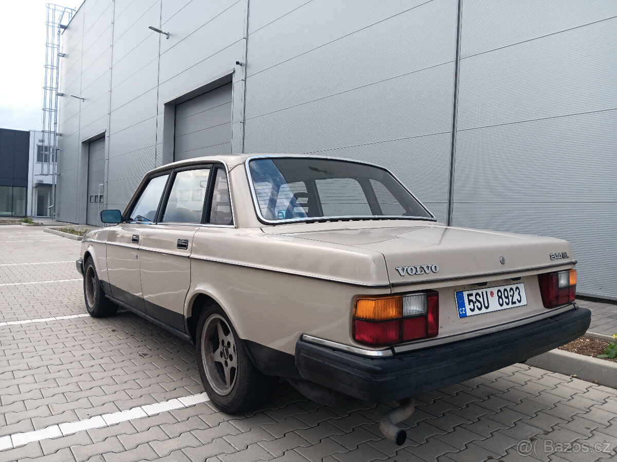 Volvo 244 GL - 3