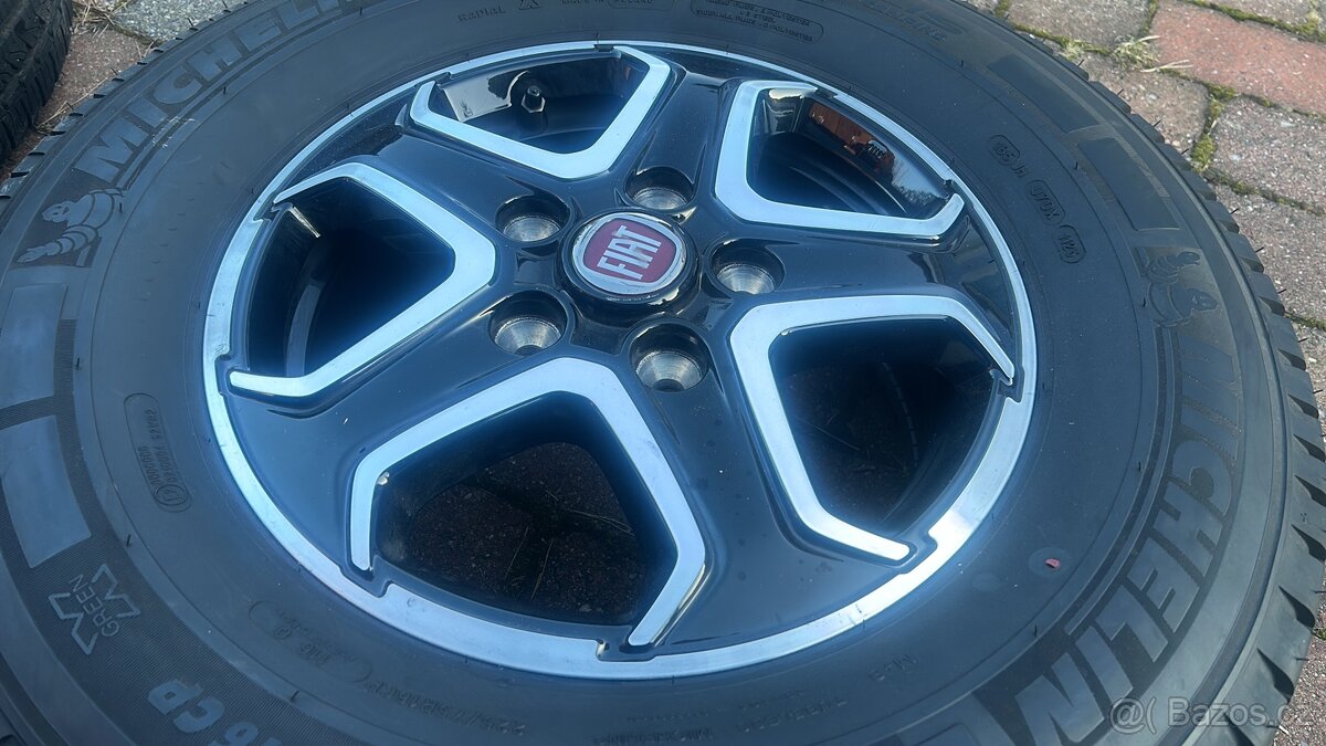 Fiat Ducato alukola 225/75 r16 Michelin Agilis - 3