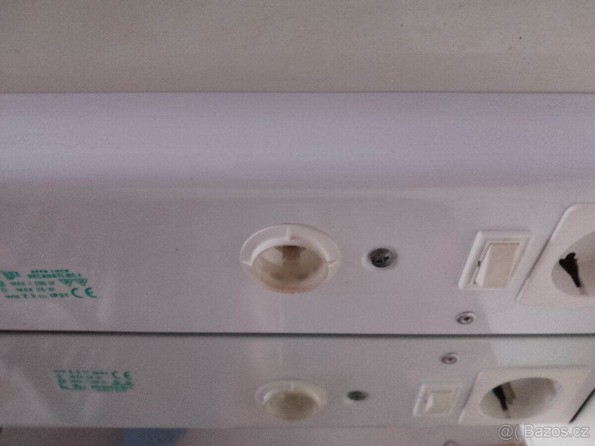 Koupelnová skříňka - 3