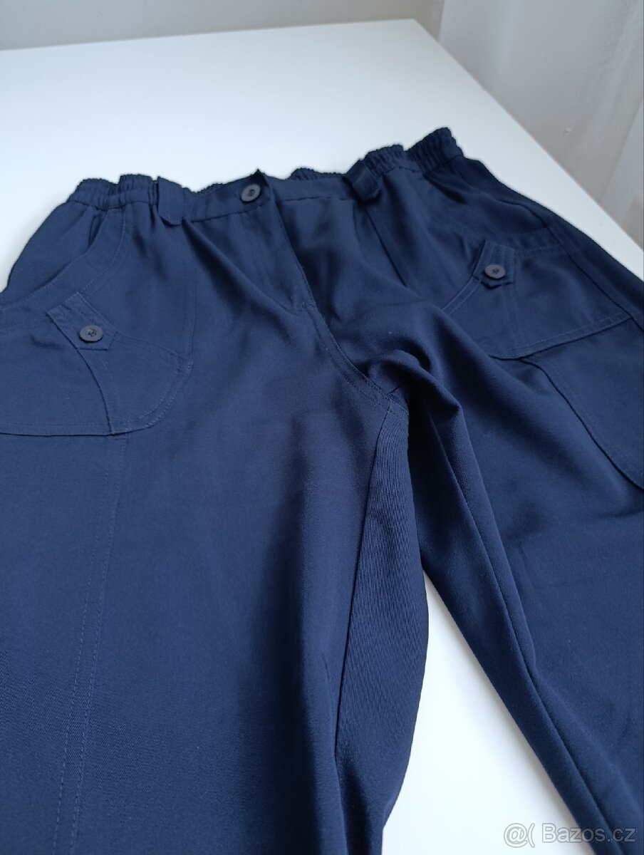 Tmavě modré třičtvrteční letní kalhoty vel.L do gumy - 3