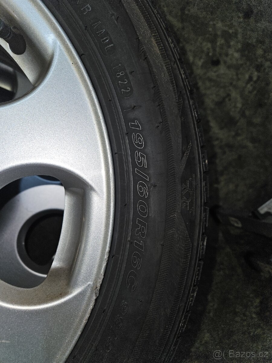 Pneu zimni 195/60R16C 99/97T - 3