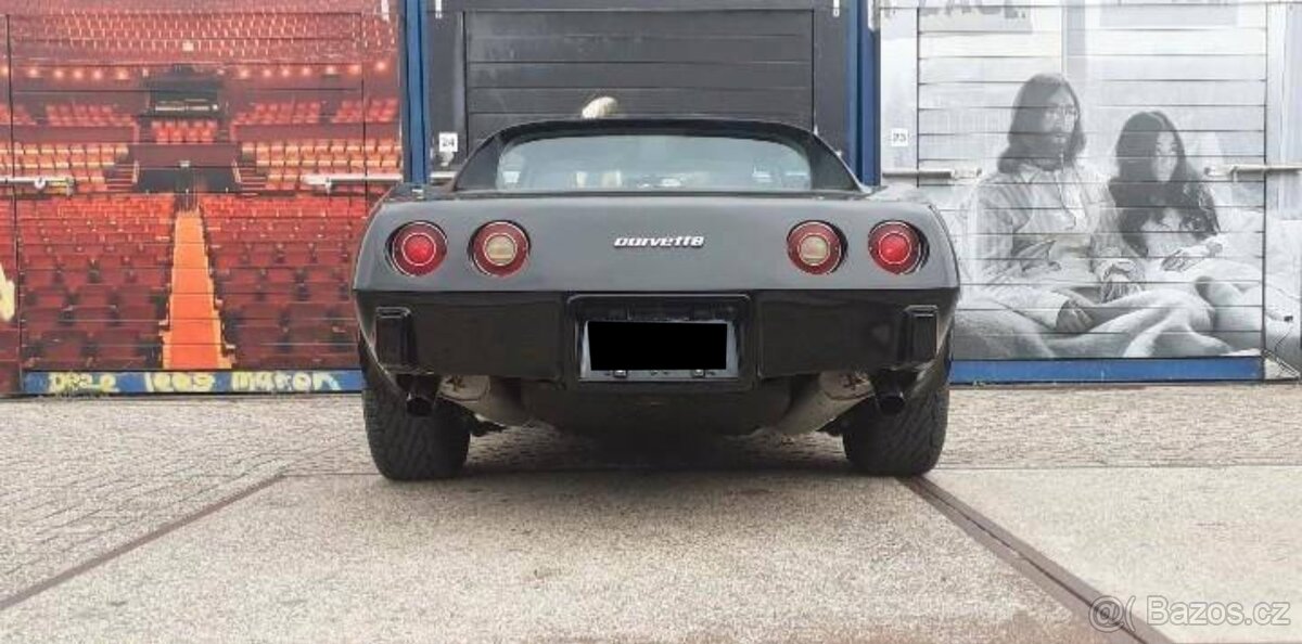 Chevrolet Corvette z roku 1977 - 3