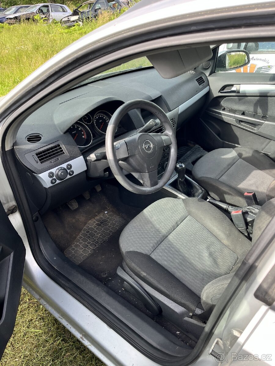 Opel Astra C combi 1.6i - 3