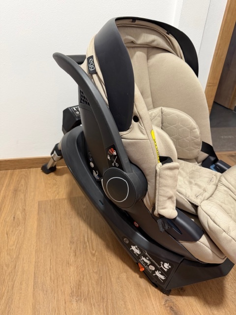 Kočárek Egg 2 set Platinum 9 v 1 Feather/Champagne - 3