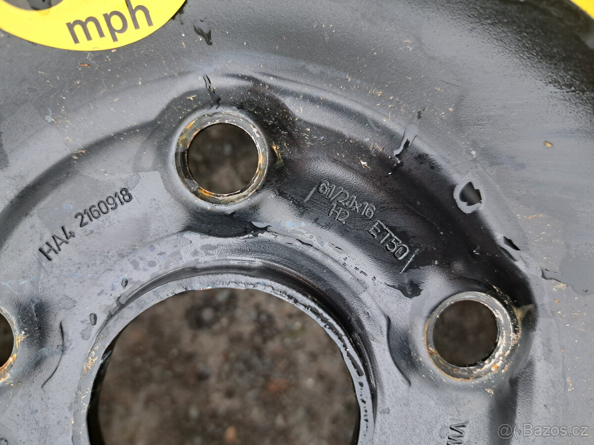 rezervní kolo Škoda Octavia 2 + výplň rezervy - 3