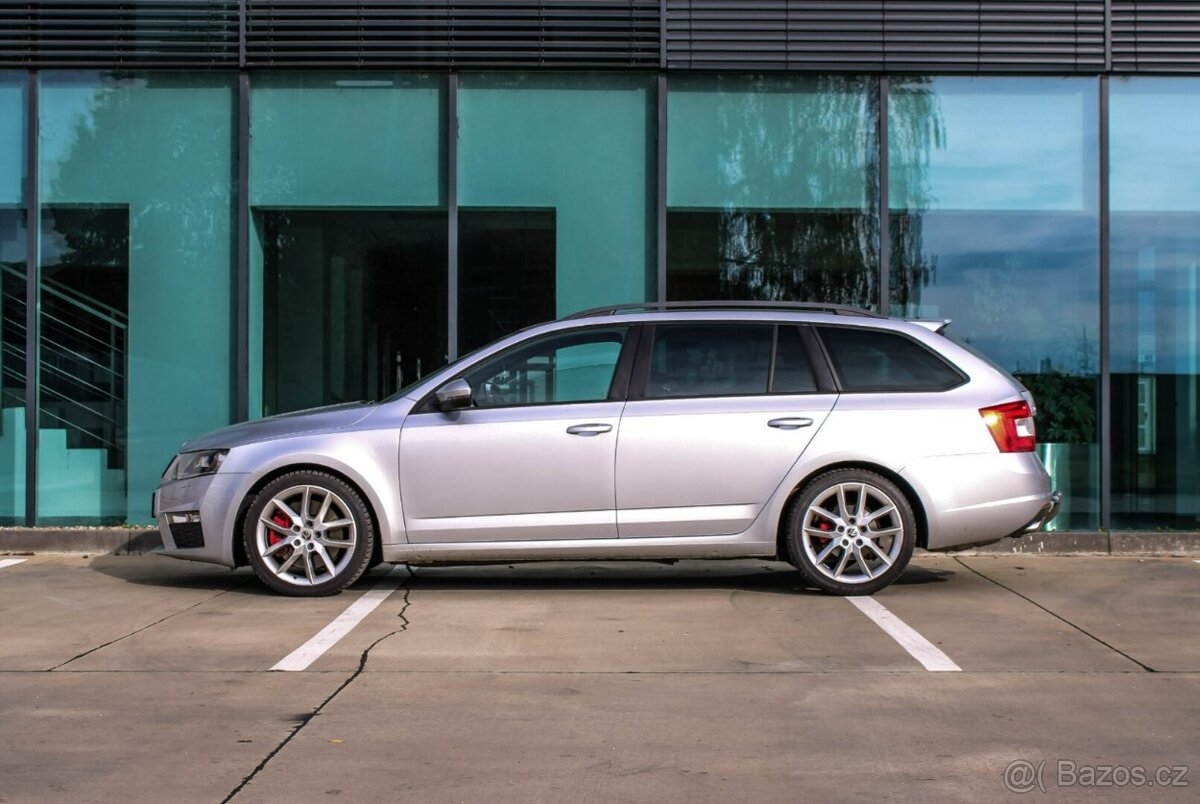 Škoda Octavia 3 Combi 2.0 TDI DPF RS DSG - 3