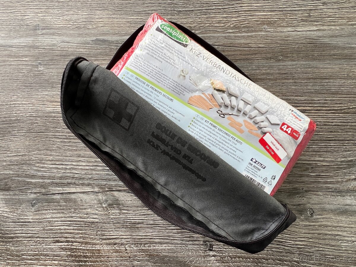 Originální autolékárnička BMW ( 7261178 ) PC: 795kč - 3