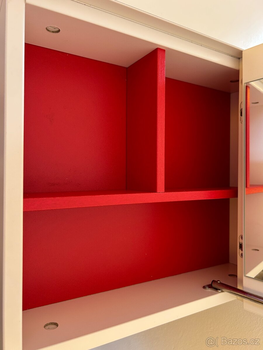 Toaletní stolek Ikea Brimnes - 3