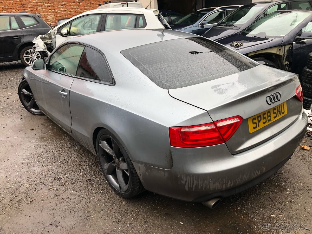 Audi A5 3,0 TDi 2009 - 3